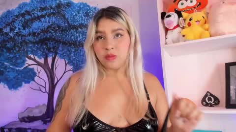 Laura  online show from 04.25.26