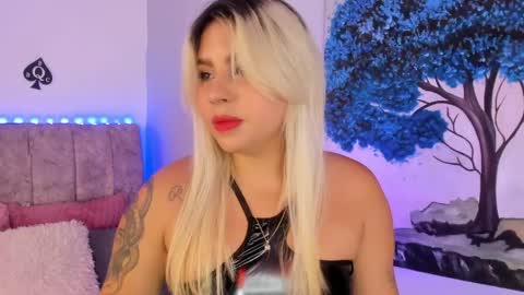 Laura  online show from 04.30.26