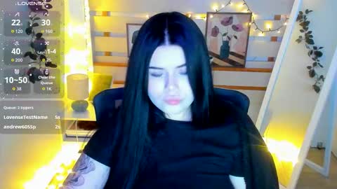 Snapshot of naomivibes chatting on 02.02.26 Naomi online show from 02.02.26