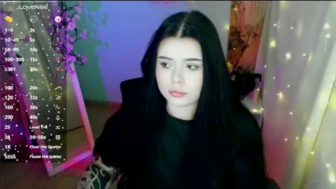 Naomi online show from 05.11.26