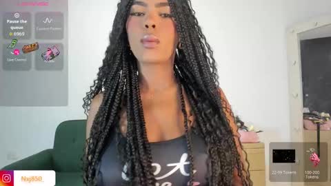 Snapshot of naomixjones1 chatting on 09.29.25 Naomi online show from 09.29.25