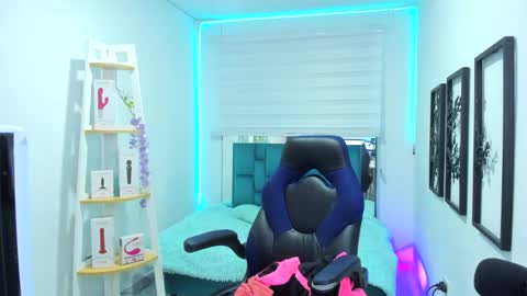 naomy online show from 11.12.25