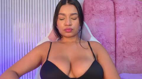 Naomy  online show from 05.31.26