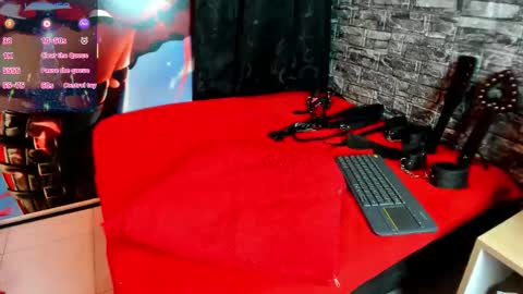 Snapshot of naomyangel chatting on 12.03.25 naomy online show from 12.03.25