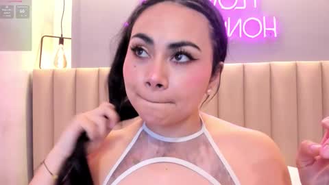 Snapshot of naomymonroe_ chatting on 01.15.26 Naomy online show from 01.15.26