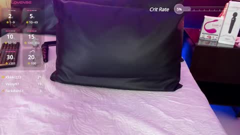 Snapshot of naomyrivera chatting on 02.10.25 nao online show from 02.10.25