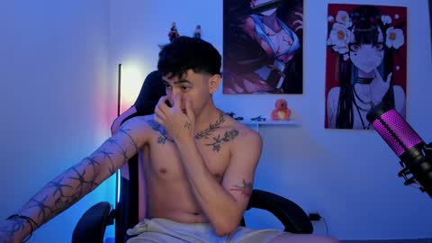 Snapshot of naranjo_seb chatting on 12.15.24 sebastian online show from 12.15.24