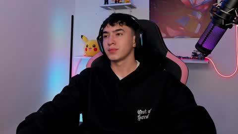 Snapshot of naranjo_seb chatting on 01.29.25 sebastian online show from 01.29.25