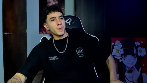 Snapshot of naranjo_seb chatting on 11.27.25 sebastian online show from 11.27.25