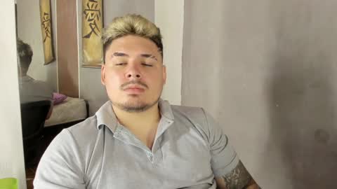 Snapshot of narciso_kh chatting on 12.05.24 deibyd online show from 12.05.24