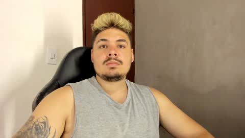 Snapshot of narciso_kh chatting on 12.16.24 deibyd online show from 12.16.24