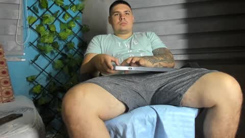 Snapshot of narciso_kh chatting on 01.25.25 deibyd online show from 01.25.25