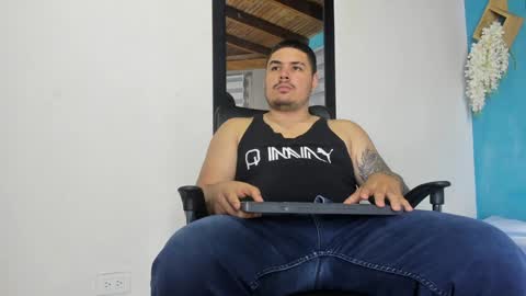 Snapshot of narciso_kh chatting on 02.04.25 deibyd online show from 02.04.25