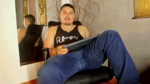 Snapshot of narciso_kh chatting on 02.05.25 deibyd online show from 02.05.25