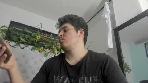 Snapshot of narciso_kh chatting on 09.16.25 deibyd online show from 09.16.25