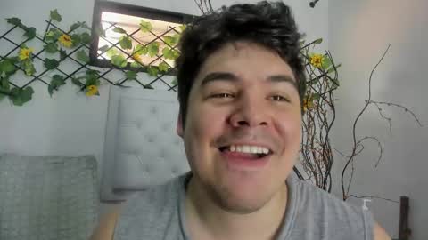 Snapshot of narciso_kh chatting on 09.22.25 deibyd online show from 09.22.25