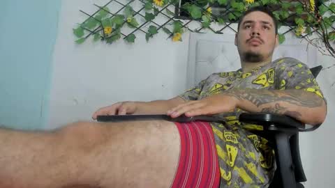 Snapshot of narciso_kh chatting on 11.13.25 deibyd online show from 11.13.25