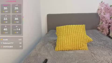 Snapshot of nari_jin chatting on 12.13.25 nari_jin online show from 12.13.25