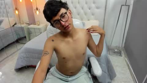 Snapshot of nash_kai11 chatting on 10.18.25 NASH KAI online show from 10.18.25