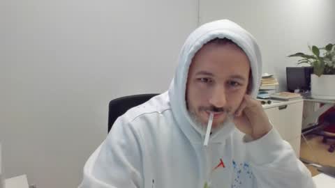 Snapshot of nassobout chatting on 02.20.25 nassobout online show from 02.20.25