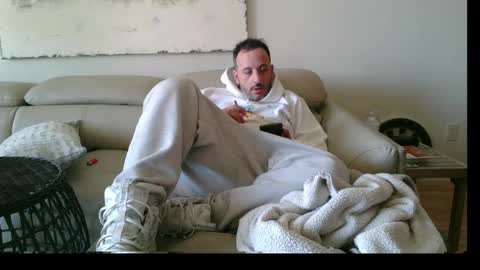 Snapshot of nassobout chatting on 02.22.25 nassobout online show from 02.22.25