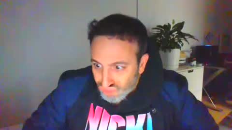 Snapshot of nassobout chatting on 11.27.25 nassobout online show from 11.27.25