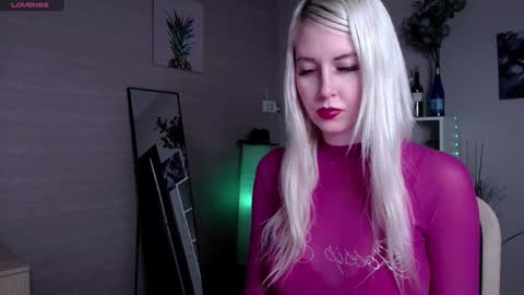 Snapshot of nastasya_cute chatting on 02.05.25 Nastya online show from 02.05.25