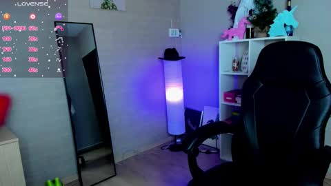 Snapshot of nastasya_cute chatting on 12.23.25 Nastya online show from 12.23.25