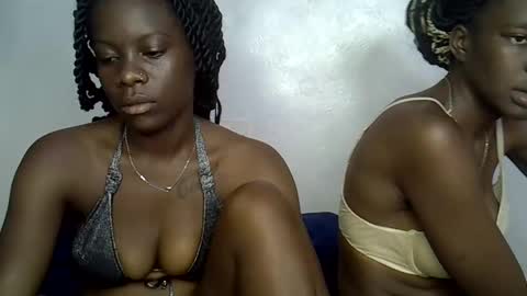 Snapshot of nasti_petite chatting on 02.18.25 nasti_petite online show from 02.18.25