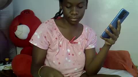 Snapshot of nasti_petite chatting on 03.09.25 nasti_petite online show from 03.09.25