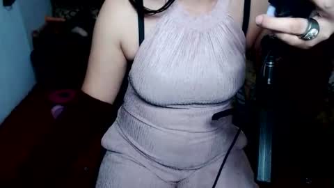Vivian online show from 06.22.26