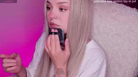 Snapshot of nastycass chatting on 09.26.25 nastycass online show from 09.26.25