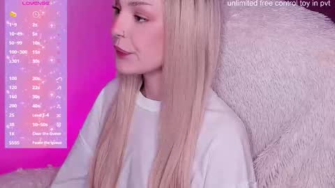 Snapshot of nastycass chatting on 11.13.25 nastycass online show from 11.13.25