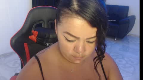 Nata Ramirez online show from 02.25.25