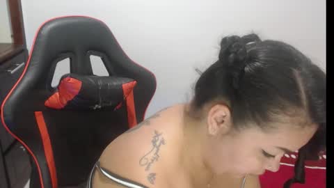 Snapshot of natachaprinss22 chatting on 11.30.25 Nata Ramirez online show from 11.30.25