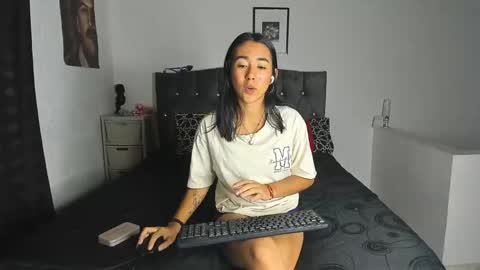 Snapshot of natalia54_ chatting on 02.22.25 NATI  online show from 02.22.25