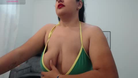Nathalia online show from 10.28.25