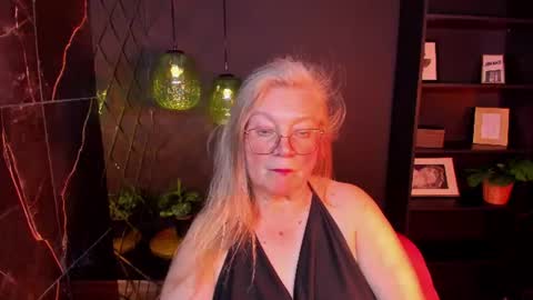 Snapshot of natalicloud chatting on 06.11.26 NataliCloud online show from 06.11.26