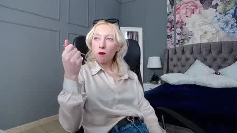 Natalie online show from 03.03.25