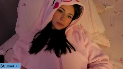 Snapshot of natalie_dream chatting on 12.26.24 natalia online show from 12.26.24