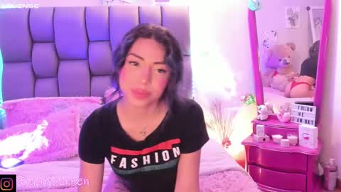 Snapshot of natalie_jaensen chatting on 12.09.24 online show from 12.09.24