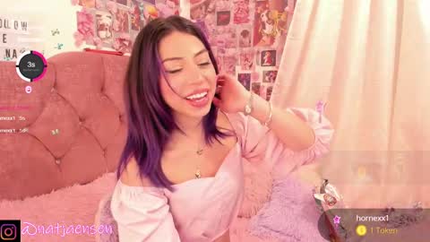 Snapshot of natalie_jaensen chatting on 12.24.24 online show from 12.24.24