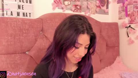 Snapshot of natalie_jaensen chatting on 12.28.24 online show from 12.28.24