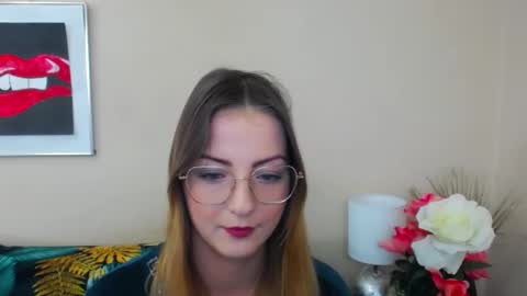 Snapshot of natalie_live chatting on 02.03.25 NatalieSexy online show from 02.03.25