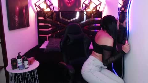 natalie  online show from 05.05.26