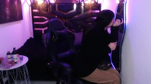 natalie  online show from 05.22.26