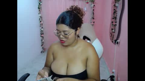 natalie_tits1 online show from 10.23.25