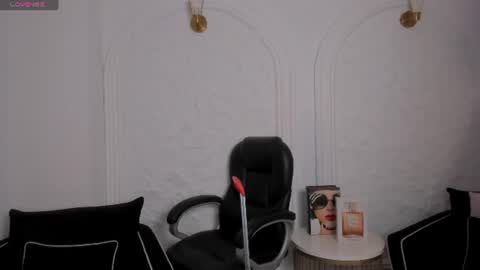Natalie Lewis online show from 08.01.26