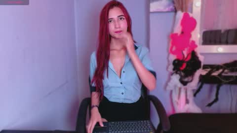 natalliapradas online show from 10.29.25