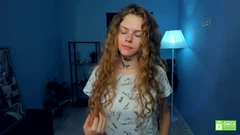 Snapshot of nataly_hello chatting on 11.16.25 Natalie online show from 11.16.25